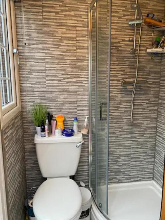 Specious Room In Northolt Northolt  Exterior foto